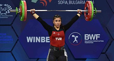 Büşra Çan'dan bronz madalya