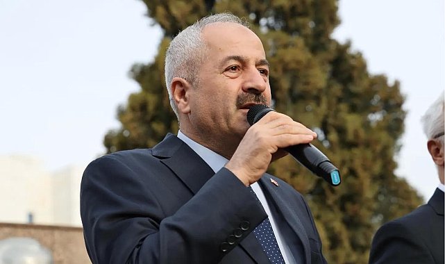 Büyükgöz'den meslek lisesi öğrencilerine: "Sizler altın bilezik dükkanının içindesiniz"