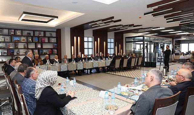 Büyükkılıç, KESOB'a bağlı oda başkanlarıyla buluştu
