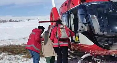 Çaldıran'da 31 yaşındaki kadın hasta için helikopter havalandı