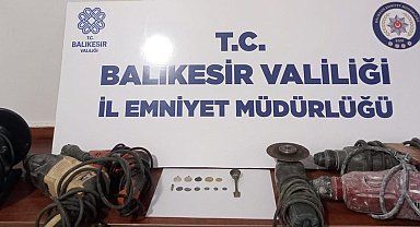 Çalınan malzemeler için gittiler tarihi eser çıktı