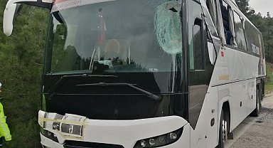 Çanakkale'de tur otobüsü ile midibüs çarpıştı