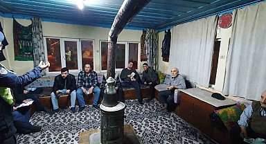 Çavdarhisar'da jandarmadan vatandaşlara trafik eğitimi