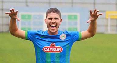 Çaykur Rizespor, Oscar Pinchi'yi kiralık olarak gönderdi