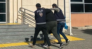 Çeşme'de yakalanan 1 göçmen kaçakçısı organizatörü tutuklandı