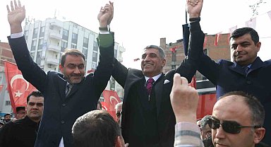CHP Elazığ'da adaylarını tanıttı