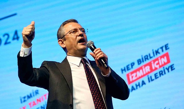 CHP Genel Başkanı Özgür Özel, İzmir'de belediye başkan adaylarını açıkladı