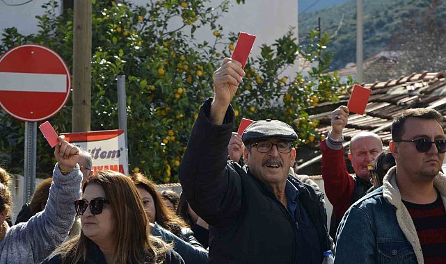 CHP'de flaş karar: İzmir'de o ilçenin belediye başkan adayı değişti