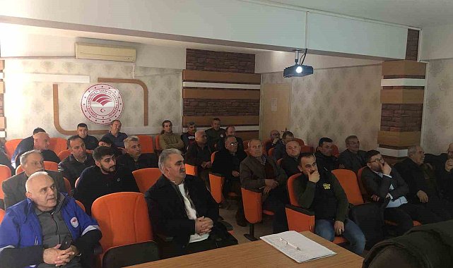 Çiftçilere 'Silajlık mısır tarımı' semineri