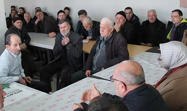 Çiftçilerin ayağına giderek bilgilendiriyorlar