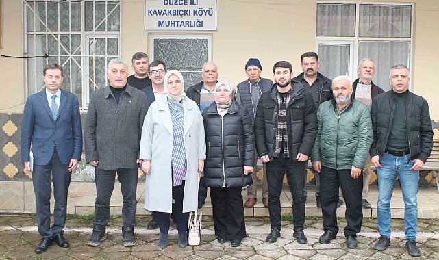 Çiftçilerin ayağına gidip anlatıyorlar