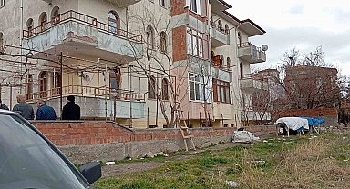Çıktığı merdivenden düşen yaşlı adam hayatını kaybetti