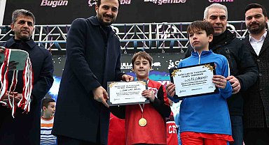 Çocuklar yarıyıl tatilini "Bağcılar'ın Yıldızları Futbol Turnuvası'nda" değerlendirdi