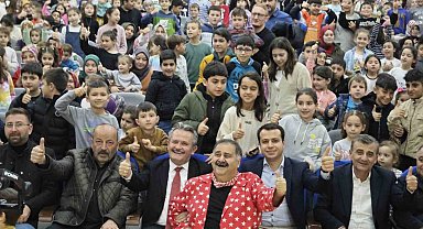 Cumayeri'nde çocuklar 'Gülümseten Yüzler'le eğlence dolu bir gün yaşadı