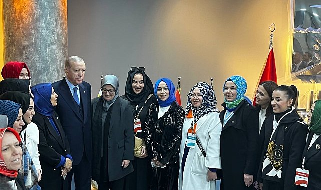 Cumhurbaşkanı Erdoğan kadınların fotoğraf isteğini kırmadı
