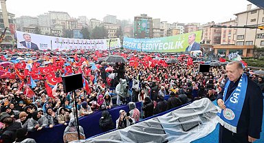Cumhurbaşkanı Erdoğan: "Bölücü örgütün uzantıları ile 'DEM'lenenlere esaslı bir ders vermeye hazır mıyız?"