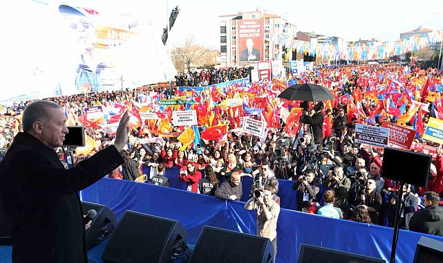 Cumhurbaşkanı Erdoğan: "Muhalefet kendi içlerinde horoz dövüşünden beter bir kavga halinde"