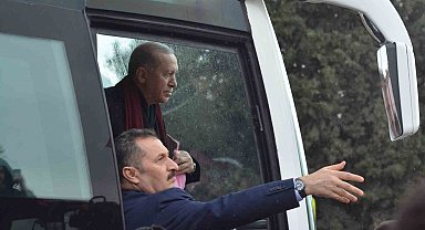 Cumhurbaşkanı Erdoğan'a Balıkesir'de sıcak karşılama