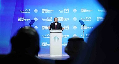 Cumhurbaşkanı Recep Tayyip Erdoğan, "İsrail yayılmacı hayaller peşinde koşmayı bırakmalı" dedi.