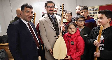 Deprem bölgesindeki müzisyenlere destek
