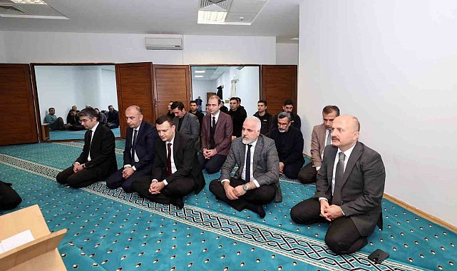 Depremde hayatını kaybeden adliye personeli için mevlit okutuldu