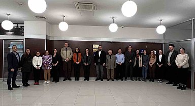 Depremde hayatını kaybeden öğrencilerin anısına anlamlı adım: Derslik ve amfilere isimleri verildi