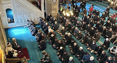 Depremde hayatını kaybeden polis memurları dualarla anıldı