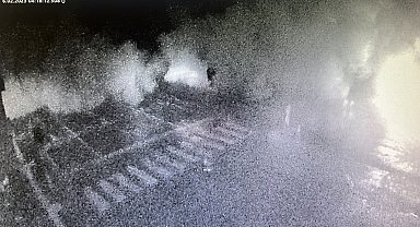 Depreme trafikte yakalandı, son anda hayatı kurtuldu