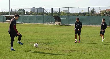 Depremin üzerinden bir yıl geçti: Hataysporlu futbolcular o günleri unutamıyor