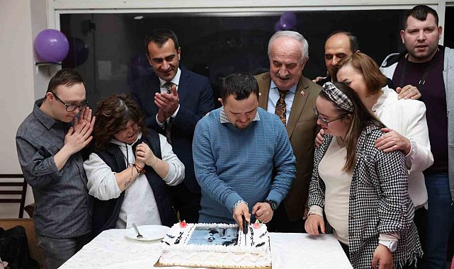 Dernekte doğum günü heyecanı