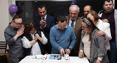 Dernekte doğum günü heyecanı