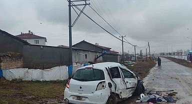 Devrilen aracın sürücüsü hayatını kaybetti