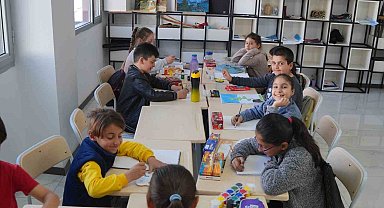 Didim'de geleceğin ressamları yetişiyor