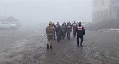 Digor'da PKKKCK propagandası yapan 5 kişi yakalandı