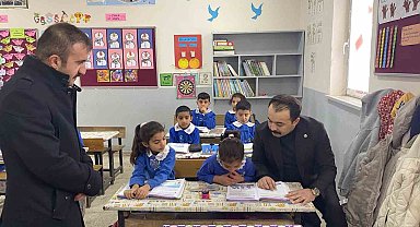 Digorlu öğrenciler hem okuyor hem de eğleniyor