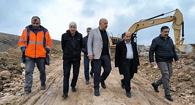 Doğanşehir Erkenek köy konutlarının yapımı sürüyor