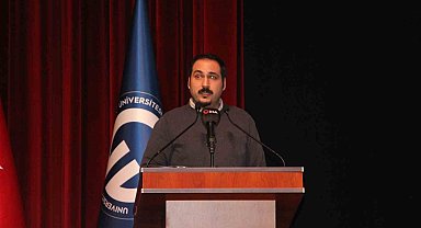 Dr. Özgenç Akın: "Herhangi bir devletin savaş gemisi deprem oluşturamaz"