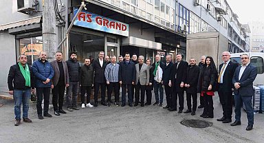 Dündar'dan ayakkabıcı esnafına destek sözü