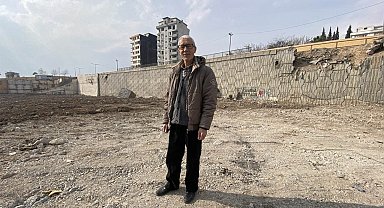 Ebrar Sitesi'nden sağ çıkan vatandaş konuştu: "Burayı bize depreme dayanıklı diyerek sattılar"