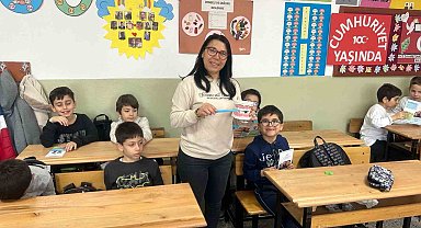 Eceabat'ta öğrencilere koruyucu ağız ve diş sağlığı eğitimi verildi