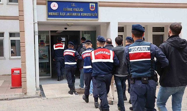 Edirne'de 9 FETÖ şüphelisi yakalandı