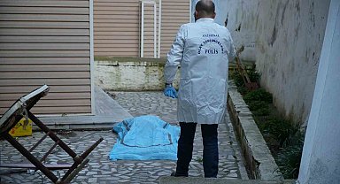 Edirne'de aynı gün mahkemesi olan yaşlı adam apartmanın birinci katından düşerek öldü
