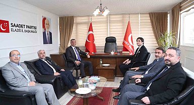 Elazığ'da CHP'li aday seçim öncesi diğer siyasi partilerin adayları ile bir araya geldi