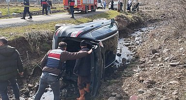 Elazığ'da otomobil yoldan çıkıp takla attı: 1 yaralı