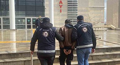 Elazığ'da yakalanan göçmen kaçakçısı tutuklandı