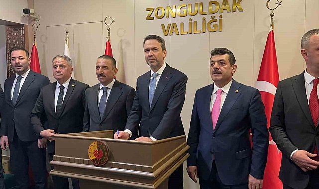 Enerji Bakanı ile karşılaşan kadın, kaçak madenlerin kapatılmasını istedi