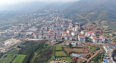 Enkaz kentin sakinleri, yeni evlerini heyecanla bekliyor