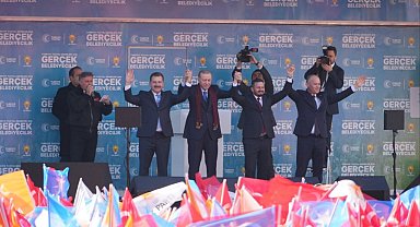 Erdoğan: "CHP'yi bölücü örgütün güdümündeki DEM'in oyuncağı haline dönüştürenler utansın"