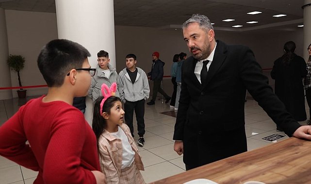 Ertuğrul Başkan her an gençlerle fikir alışverişinde