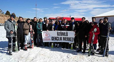 Erzincan'da kayak yapmayı bilmeyen öğrenci kalmayacak